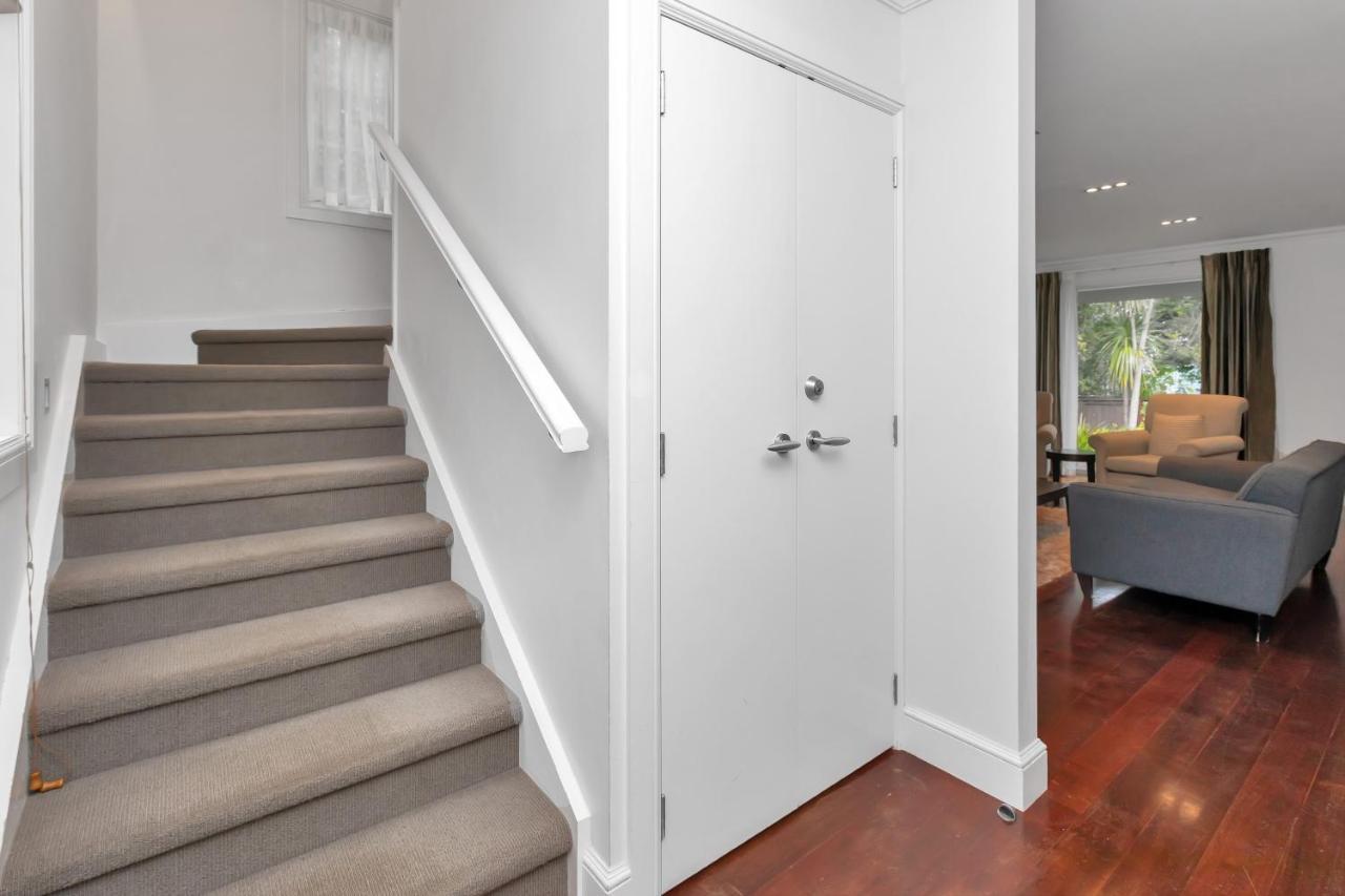 Russell Cottages - Russell Holiday Home Bagian luar foto
