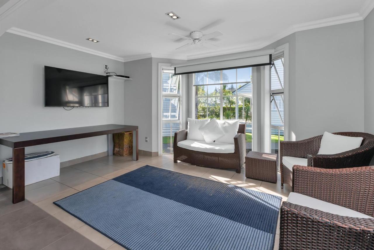 Russell Cottages - Russell Holiday Home Bagian luar foto